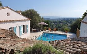 Cottage Matisse, enjoy the pool&parc just next to it